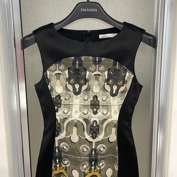Karen Millen Sheath dress- black with print size 6 US - Picture 16 of 16
